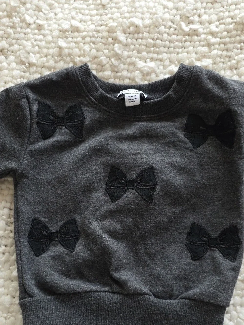 Splendid 3-6m Gray Sweatshirt with Black Bow Accents & Black Leggings w/lace